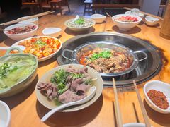 -大众跷脚牛肉馆·非遗传承单位(峨眉山店)