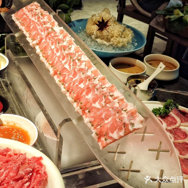 故宫边上吃老北京铜锅涮肉啦[加油]