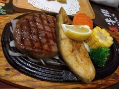 特制菲力牛排海鲜套餐-尊品牛排(沙湾印象汇店)