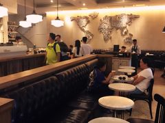 大堂-星巴克臻选(广州沙面店)