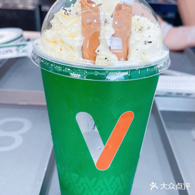 关晓彤奶茶店,天然呆来滨江宝龙啦!开业还有买1送1