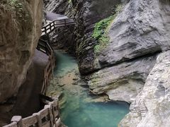 -龙水峡地缝景区