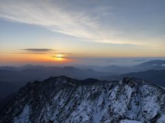 -牛背山