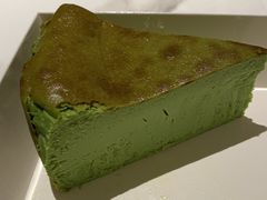 -UNI UNI(环亚凯瑟琳店)