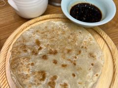 猪肉酸菜馅饼-哈啾嗨·蒙文化主题餐厅(京汉新城店)