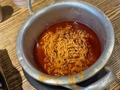 -吴草鸡爪오초닭발韩食堂(融恒盈嘉中心店)