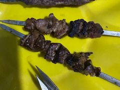 -烤肉小伙烤肉店