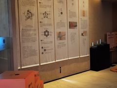 -灸春堂·艾灸·痛症·整脊连锁(之江银泰店)