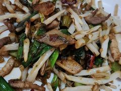 -魏铭鱼头捞饭(晋阳路店)