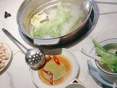 -三个椰子·现砍椰子鸡(金源CBD店)