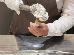-VENCHI 闻绮(上海佛罗伦萨小镇店)
