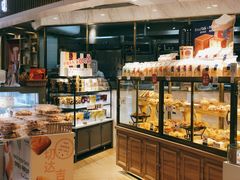 面包甜点陈列柜-BreadTalk面包新语·烘焙蛋糕(高德置地春广场店)