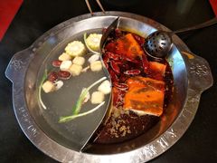 菌汤鸳鸯锅-大龙辣火锅·龙虾·烧烤(湖滨新天地店)