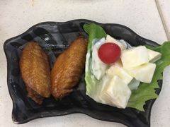 瑞士鸡翼沙拉-和平馆·地道港澳茶餐厅(西门口店)