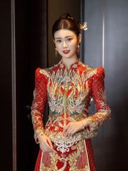 -曼青婚纱礼服馆