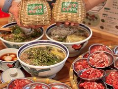 -云阿蛮云南生烫牛肉米线(奉贤路店)