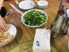 -芦茨金富饭庄·25年老字号·专做稻草鸡