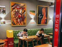 大堂-何记花甲(海岸城旗舰店)