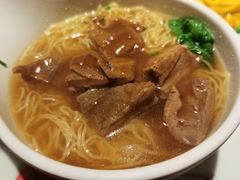 -新大咀港式茶餐厅(宝山万达店)