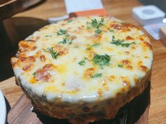 -Dragon Pizza•圆脸龙披萨·牛排餐厅