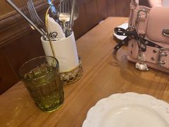 -秘密旅行Bonjour(黑金冠 江南西店)