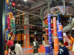 -嗨翻Hi-Fun竞技主题乐园·蹦床亲子生日轰趴(国光1937店)