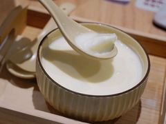 杏仁茶炖蛋白-杏甜品(尖沙咀加拿分道店)