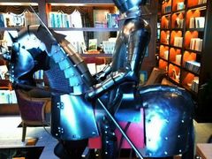 -钟书阁(松江泰晤士小镇店)