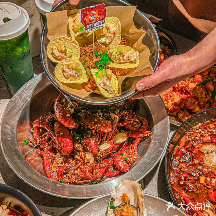 这碗龙虾拌面我能一次性炫三碗🔥