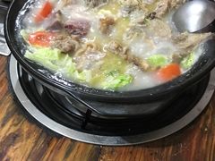 -阿婆情腊排骨火锅(金虹路店)