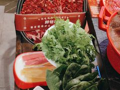 -醉董牛川派鲜肉自选火锅(烟台店)