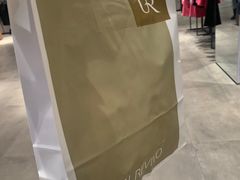 -URBAN REVIVO(西安Momopark店)