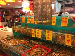 -鲜入围煮花胶鸡海鲜火锅