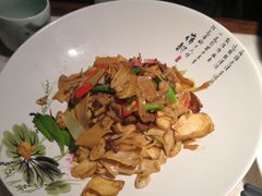-韵秋荷(宝山龙湖天街店)