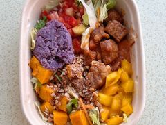 红烩牛肉烤蔬菜自选谷物沙拉饭-CALIFORKS加州叉子轻食(朝阳门店)