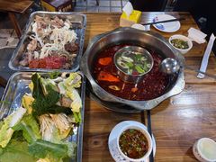 -金鼎雪山牦牛杂火锅(理县总店)