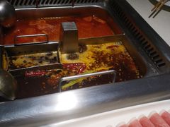 -海底捞火锅鲜切牛肉主题店(长寿路店)