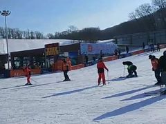 -庙香山滑雪场