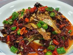 干烧耗儿鱼-洪霞餐馆