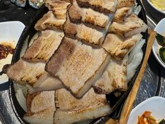 包猪五花肉-郑阿姨的家·이모네·韩料&烤肉(武川路店)