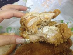 iphone_upload_pic-华莱士·全鸡汉堡(财经学院店)