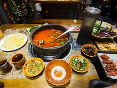 -贵厨酸汤牛肉(花果园国际中心店)