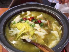 -周鱼小馆石锅酸菜鱼(活力汇店)