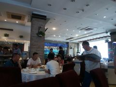 -赶海部落海鲜城(海阳路店)