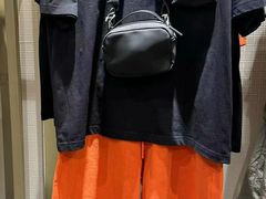 -URBAN REVIVO(济南领秀城贵和购物中心店)
