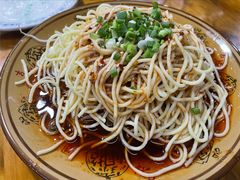 -一品红烧鸭特色川菜(三岔湖店)