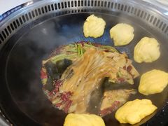 -哈尔滨烧烤·山河村铁锅炖(交大店)