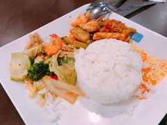 -Pier 21 (Terminal 21 Asok)