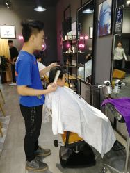 -MOVAN  HAIR莫凡匠人发型屋