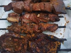 -艾力江和田馕坑烤肉店